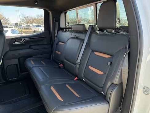 Used 2024 GMC Sierra 1500 AT4 w/ Technology Package image 28