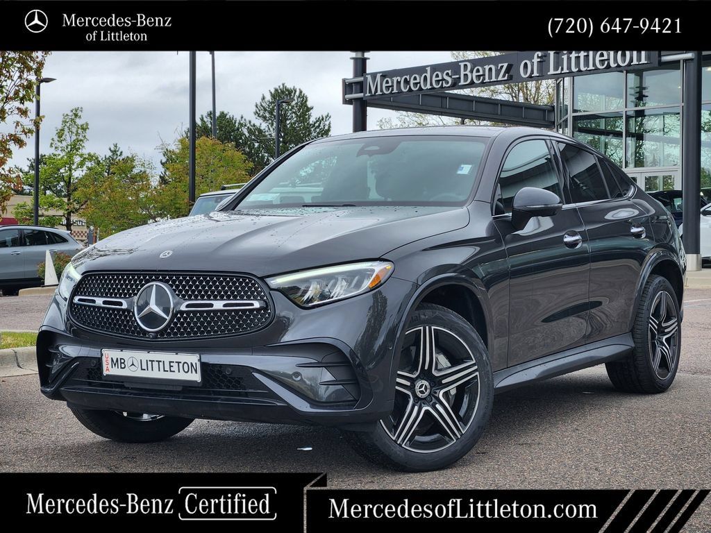 Certified 2025 Mercedes-Benz GLC 300 4MATIC image 1