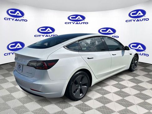 Used 2022 Tesla Model 3 Long Range AWD/4WD image 3