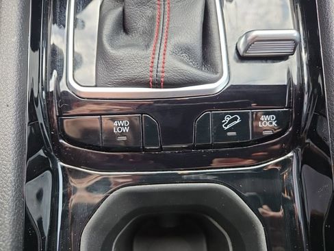 Used 2024 Jeep Compass Trailhawk w/ Trailhawk Elite Group image 19