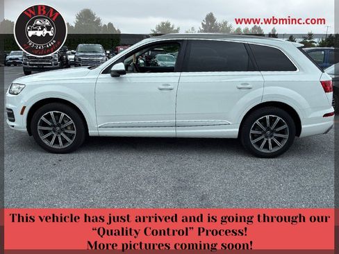 Used 2017 Audi Q7 3.0T Prestige w/ Prestige Package AWD/4WD image 1