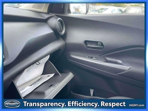 Certified 2025 Nissan Kicks Play S image 31