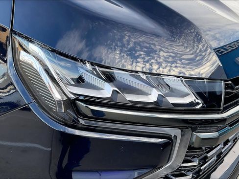 Used 2021 Chevrolet Tahoe Z71 w/ Luxury Package image 27