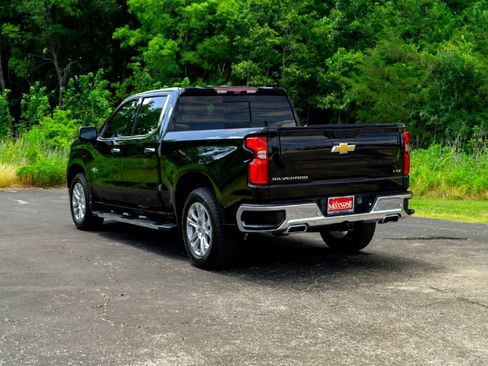 Used 2022 Chevrolet Silverado 1500 LTZ w/ LTZ Premium Texas Edition AWD/4WD image 9