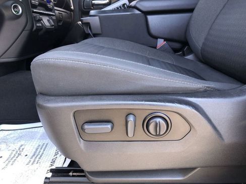 Used 2021 Chevrolet Silverado 1500 RST w/ Bed Protection Package AWD/4WD image 22
