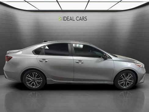 Used 2023 Kia Forte GT-Line FWD image 4