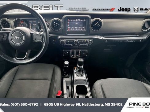 Used 2021 Jeep Wrangler Sport S image 13