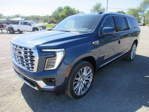 New 2026 GMC Yukon XL Denali image 9