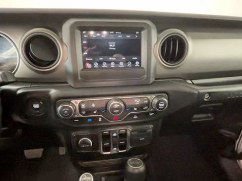 Used 2023 Jeep Wrangler Unlimited w/ Cold Weather Group AWD/4WD image 27