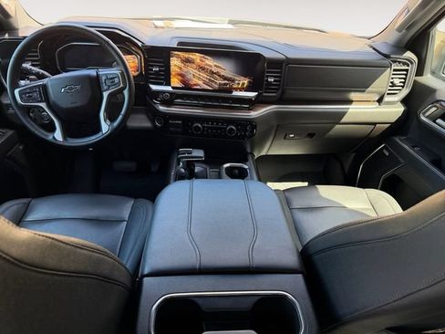 Used 2023 Chevrolet Silverado 1500 RST AWD/4WD image 10