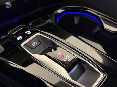 Certified 2025 Audi Q5 Premium w/ Convenience Package image 18