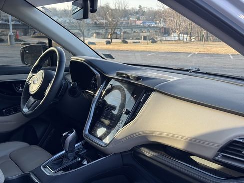 Used 2024 Subaru Outback Limited w/ Tech Package 3 image 10