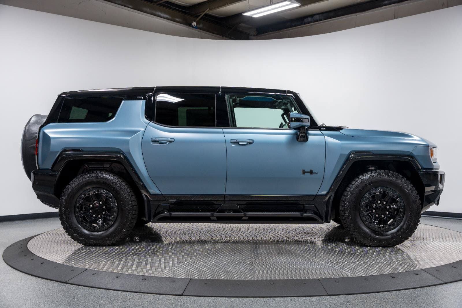 New 2024 GMC Hummer EV 3X w/ Omega Edition AWD/4WD image 9