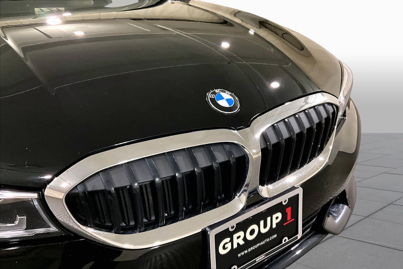 Used 2022 BMW 330i xDrive Sedan w/ Driving Assistance Package AWD/4WD image 31