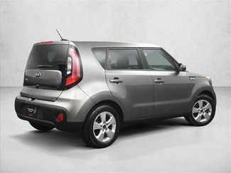 Used 2017 Kia Soul w/ Convenience Package FWD video 2