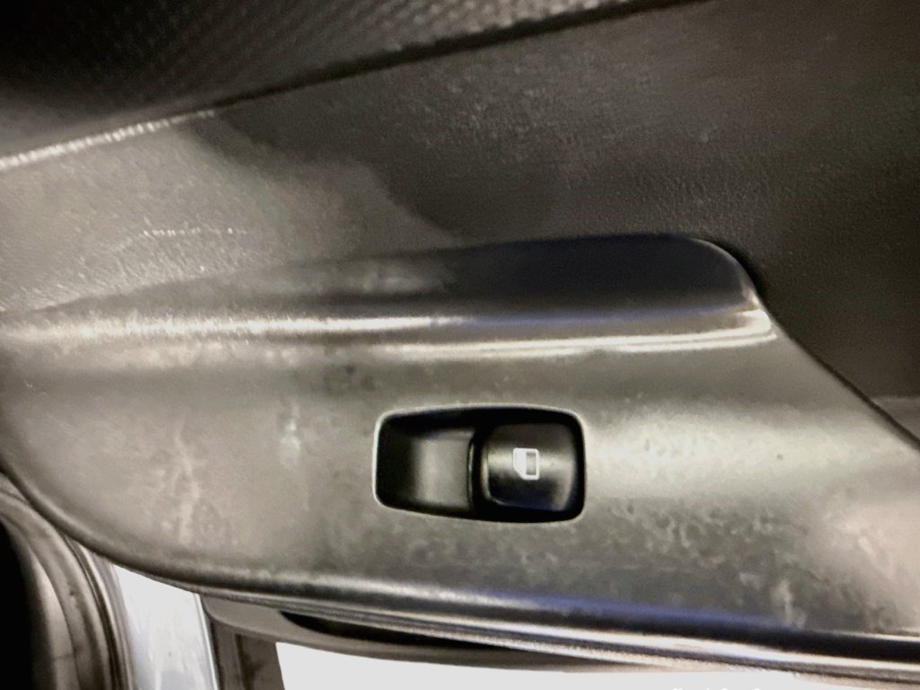 Used 2019 Hyundai Kona SE FWD image 29