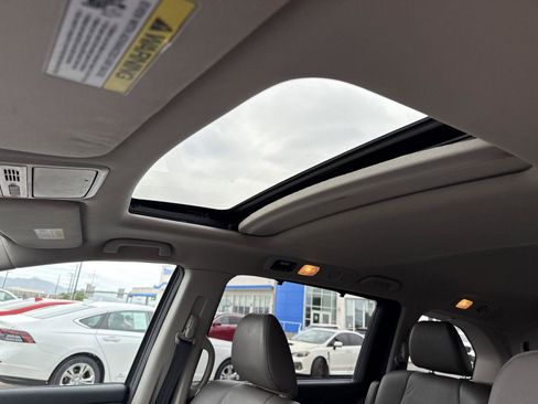 Used 2014 Honda Odyssey EX-L image 22