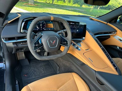 Used 2024 Chevrolet Corvette Stingray Preferred Cpe RWD image 14