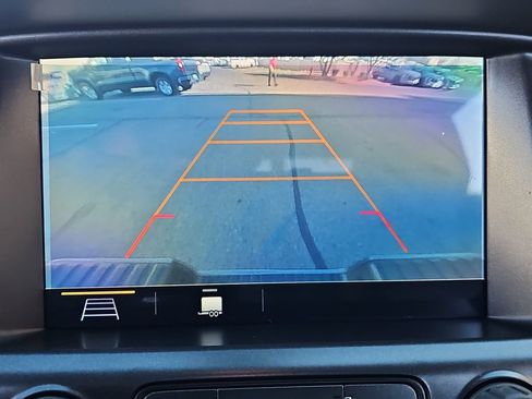 Used 2022 Chevrolet Colorado ZR2 AWD/4WD image 14