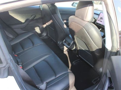 Used 2018 Tesla Model 3 Long Range AWD/4WD image 10