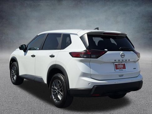 Used 2024 Nissan Rogue S AWD/4WD image 6