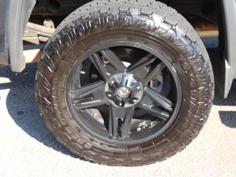 Used 2017 GMC Sierra 1500 SLT AWD/4WD image 33