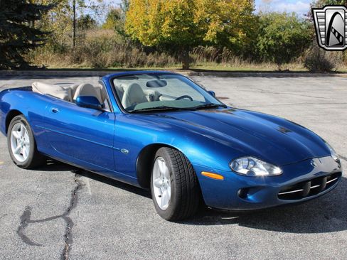 Used 1998 Jaguar XK8 Convertible image 7