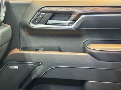 New 2026 GMC Sierra 1500 SLT w/ SLT Premium Plus Package image 38