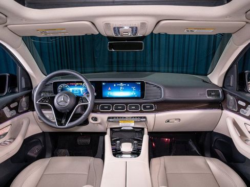 New 2026 Mercedes-Benz GLS 450 4MATIC image 14