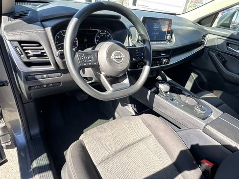 Used 2024 Nissan Rogue SV image 17
