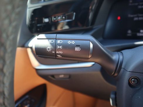 Used 2024 Lexus RZ 450e Premium w/ Accessory Package (A2) image 22