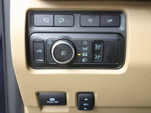Used 2023 Ford F350 Lariat AWD/4WD image 61