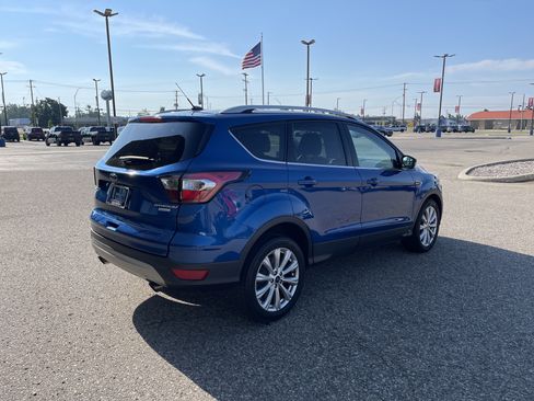 Used 2017 Ford Escape Titanium FWD image 3