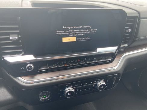 Certified 2024 GMC Sierra 1500 SLT AWD/4WD image 16