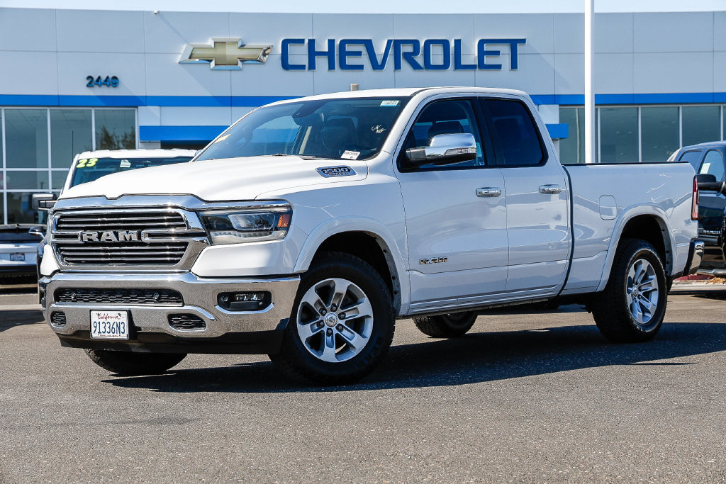 Used 2019 RAM 1500 Laramie AWD/4WD image 1
