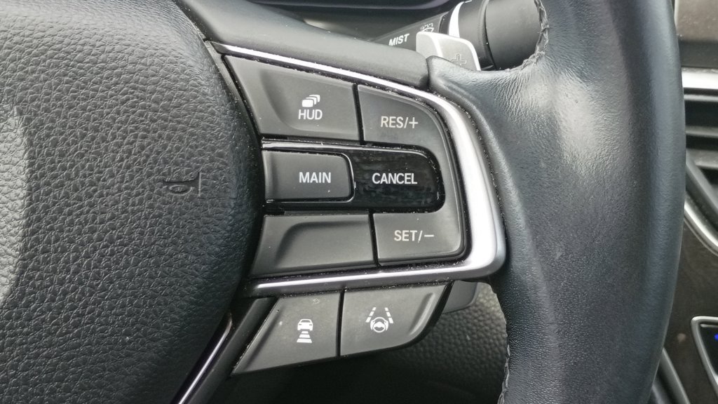Used 2018 Honda Accord Touring image 26