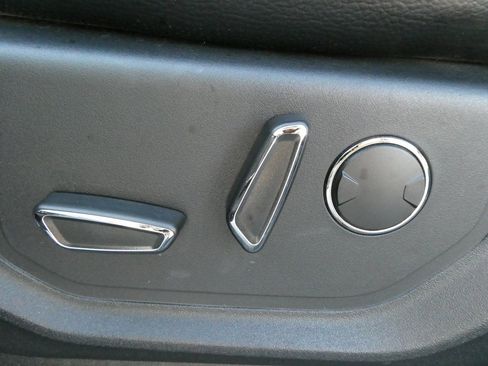 Used 2018 Ford F150 Lariat w/ Equipment Group 502A Luxury image 24