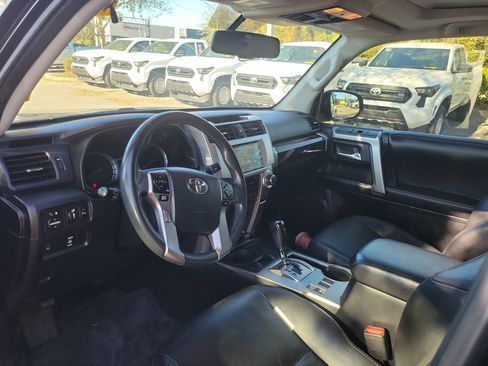 Used 2016 Toyota 4Runner Limited image 30