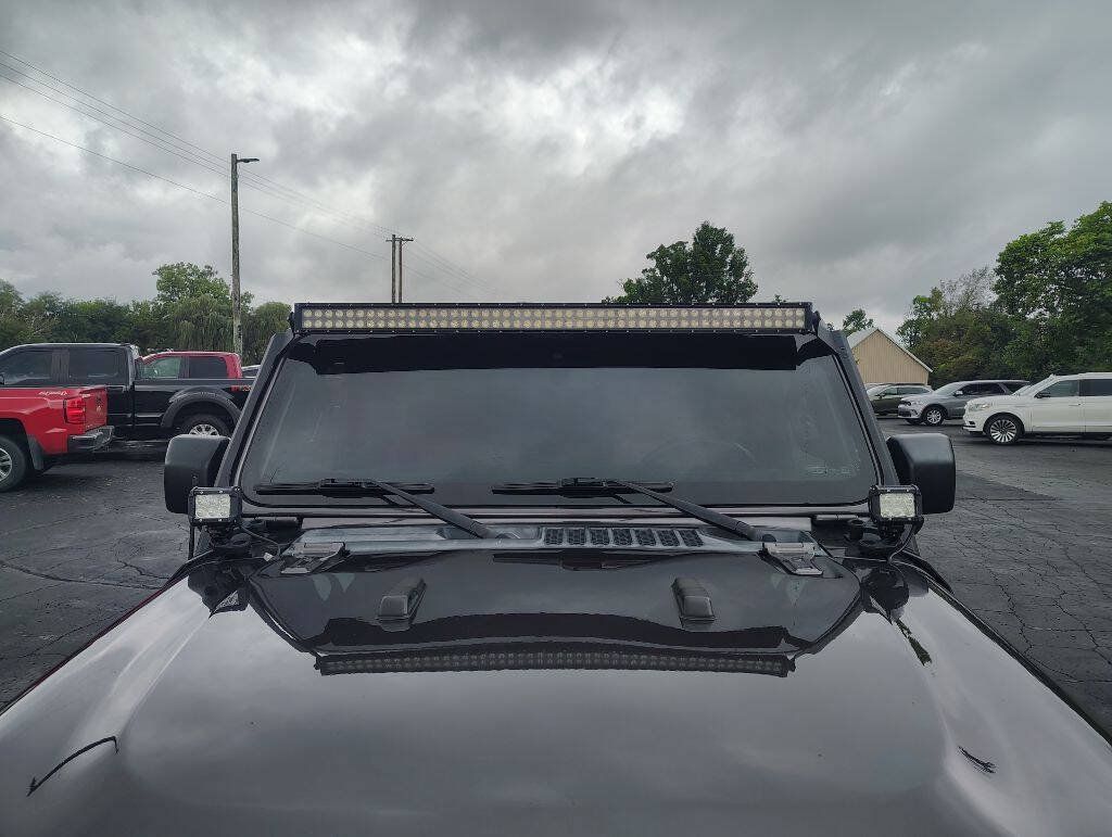Used 2021 Jeep Wrangler Unlimited Sahara AWD/4WD image 1