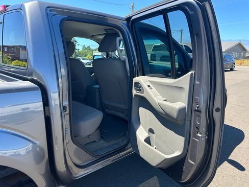 Used 2016 Nissan Frontier SV w/ SV Value Truck Package RWD image 27