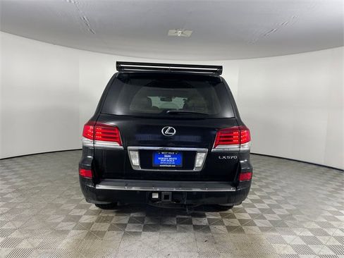 Used 2015 Lexus LX 570 4WD image 21