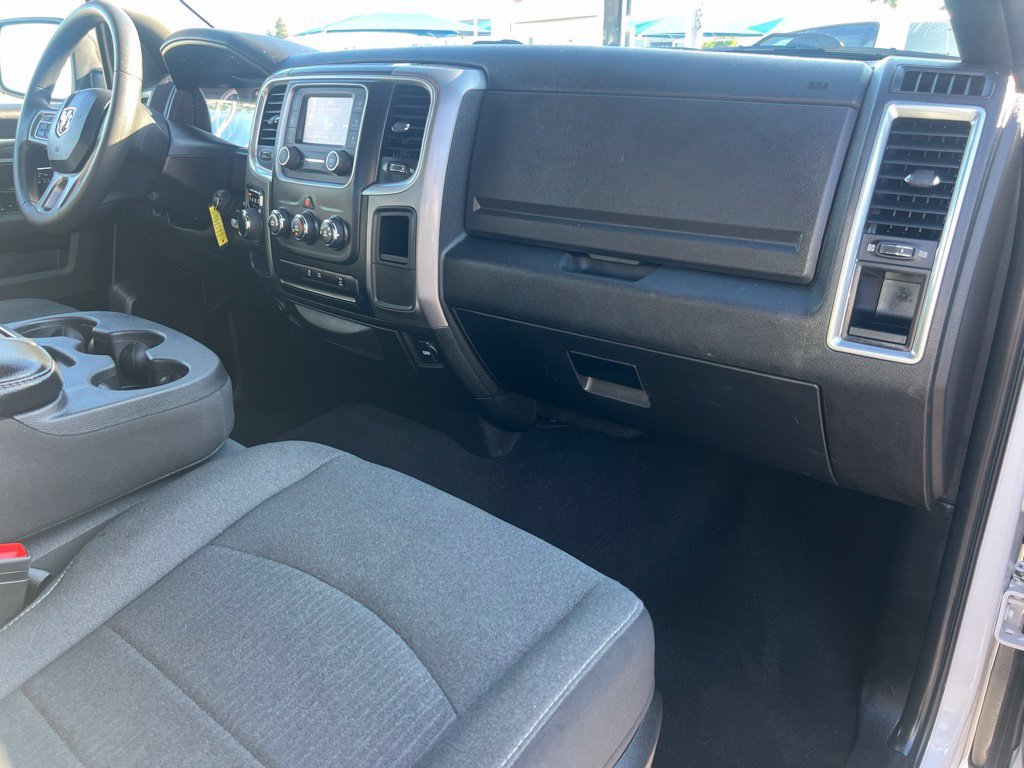 Used 2024 RAM 1500 Warlock RWD image 39