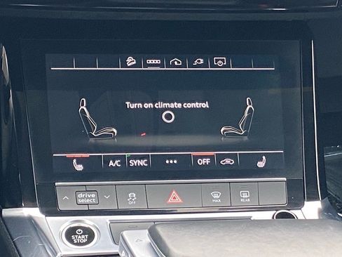 Used 2022 Audi e-tron Premium image 11