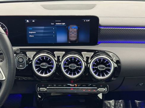 New 2025 Mercedes-Benz CLA 250 image 4