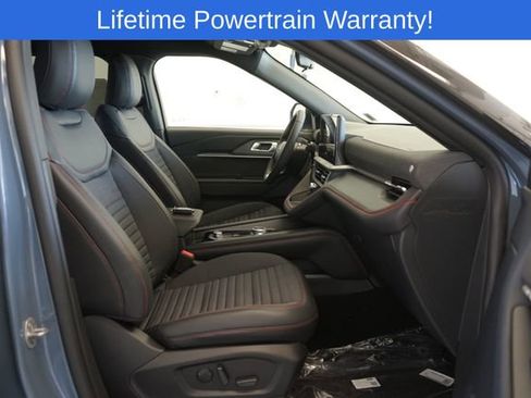 New 2025 Ford Explorer ST-Line image 32