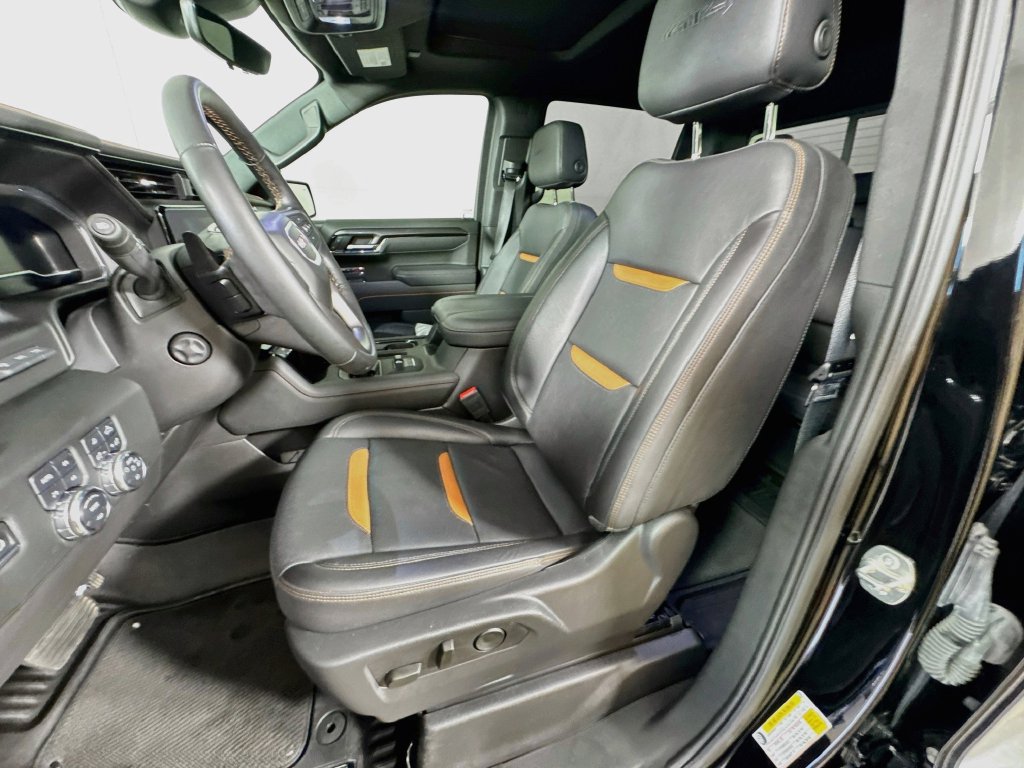 Used 2025 GMC Sierra 1500 AT4 w/ AT4 Premium Package AWD/4WD image 26