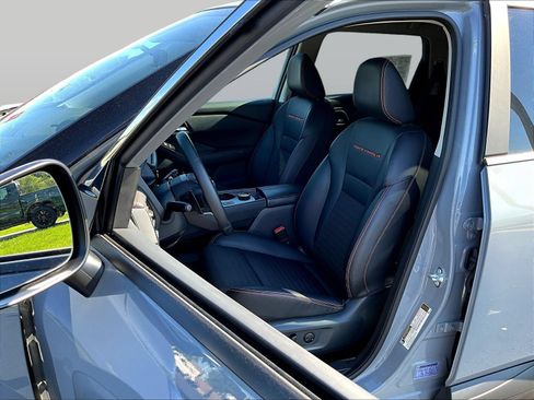 Certified 2026 Nissan Rogue SV AWD/4WD image 24