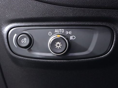 Used 2019 Chevrolet Equinox LT AWD/4WD image 10