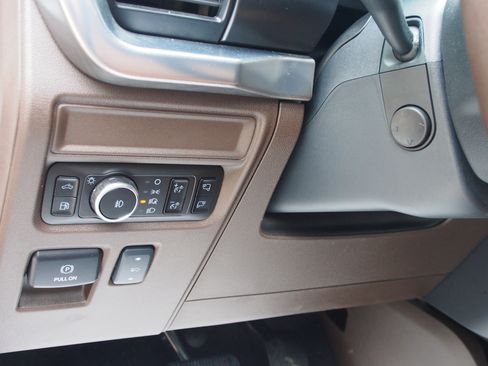 Certified 2025 Ford F150 King Ranch AWD/4WD image 20