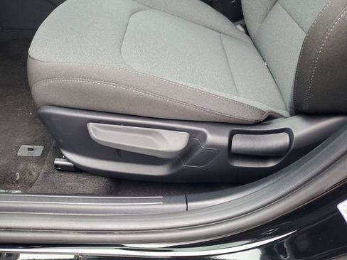 New 2025 Kia K4 LXS image 13